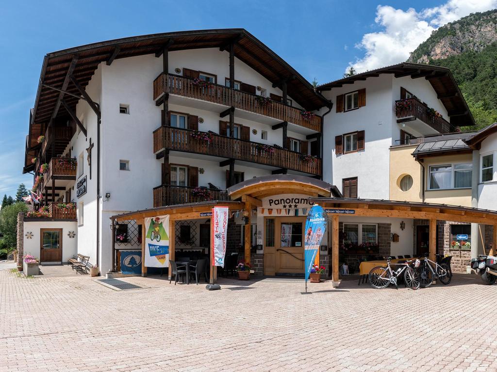 Albergo Panorama Panchia Bagian luar foto